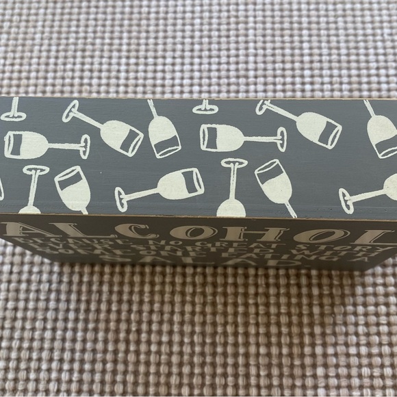 Funny Wooden “Alcohol” sign… - Picture 3 of 4